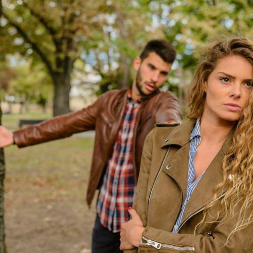 Jak radzić sobie z zazdrością w związku: 9 skutecznych kroków do większego zaufania i spokoju