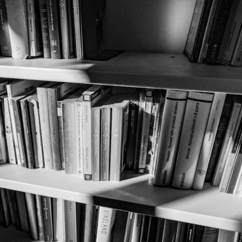 Jak wybierać książki, które naprawdę wciągają: 10 sprawdzonych sposobów, by nie móc się oderwać od lektury